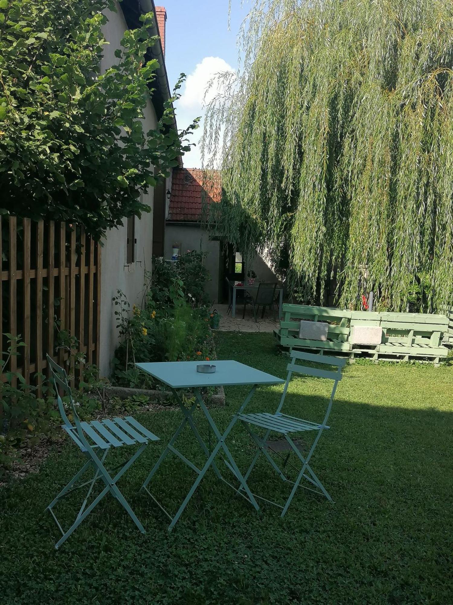 Petite Maison Dans Le Morvan Luzy Exterior foto